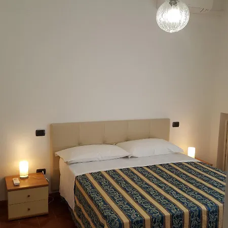 3 Con Vista Sul Mare E Parcheggio ريميني