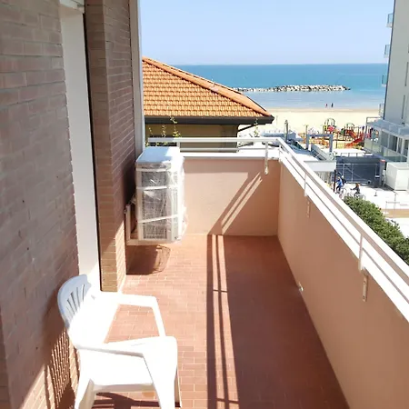 6 Posti, Con Balconi Vista Mare Appartamento Rimini