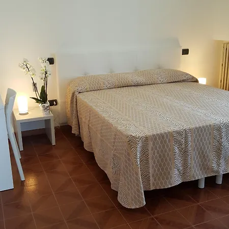 Appartamento 6 Posti, Con Balconi Vista Mare Rimini