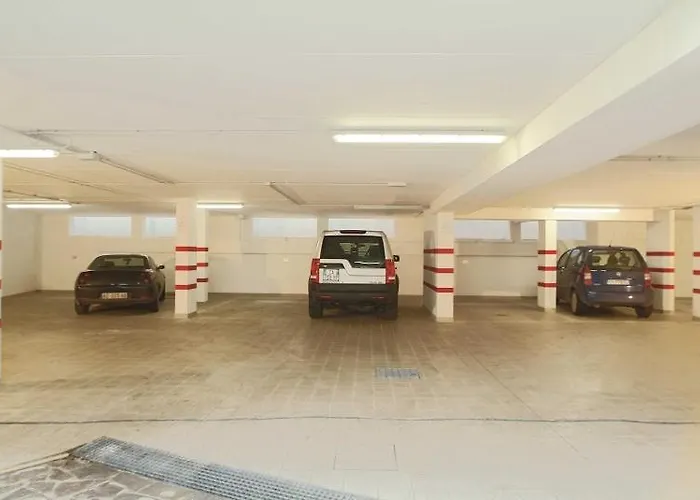 Appartamento 6 Posti, Con Balconi Vista Mare *